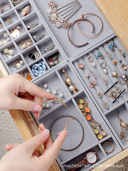 compact jewelry organizer for accessories